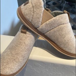 Uggs men AUTHENTIC UGG AUSTRALIA HANZ slip on